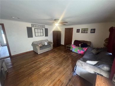 409 Madison St, Olla, LA 71465 - photo 4