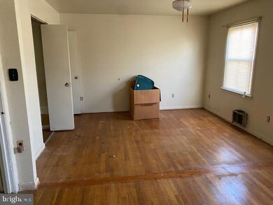 302 Yorknolls Dr, Capitol Heights, MD 20743 - photo 4