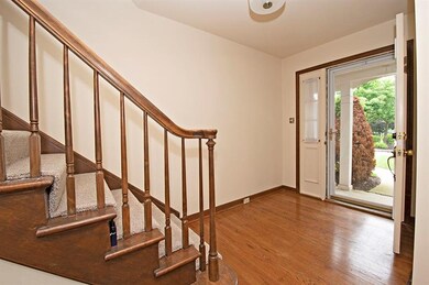 New carpet throughout, new entry light and spaciou