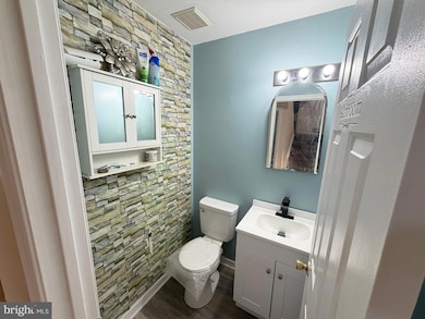 717 Lexington Dr, Bear, DE 19701 - photo 5