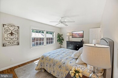 8434 Willow Forge Rd, Springfield, VA 22152 - photo 6