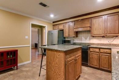 304 Cavite Place, Wake Village, TX 75501 - photo 5