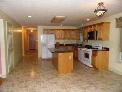 10 Wanda Ln, Nashua, NH 03062 - photo 6