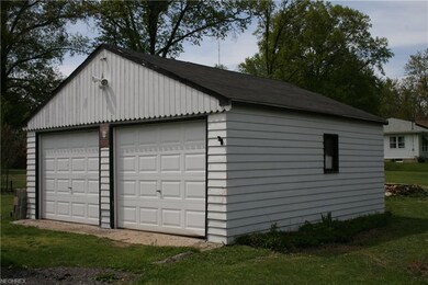 Detached 2 car garage.