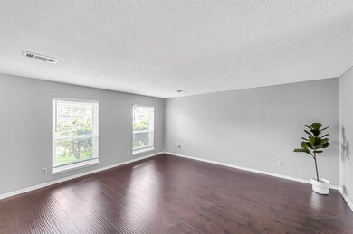 1223 Country Place Dr, Houston, TX 77079 - photo 5