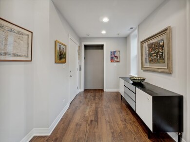 632 W Barry Ave unit 3N, Chicago, IL 60657 - photo 2