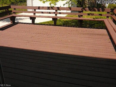 lARGE DECK