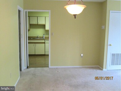 15101 Interlachen Dr unit 405, Silver Spring, MD 20906 - photo 4
