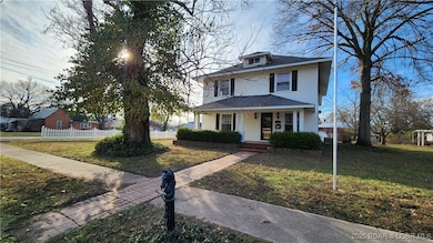 501 N Monroe St, Versailles, MO 65084 - photo 2