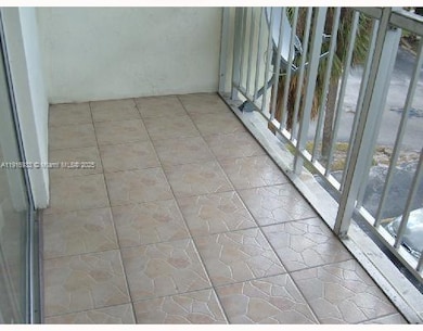Newport at Lauderhill unit A306, Lauderhill, FL 33313 - photo 5