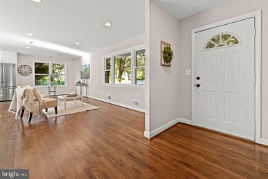 2186 Sugarloaf Parkview Ln, Clarksburg, MD 20871 - photo 4