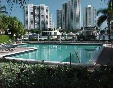 3570 Magellan Cir unit 2232, Miami, FL 33180 - photo 3