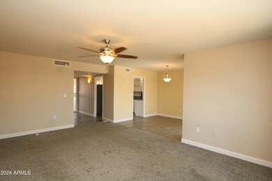 10430 W Caron Dr, Sun City, AZ 85351 - photo 5
