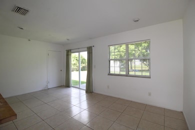 2022 SE West Dunbrooke Cir, Port Saint Lucie, FL 34952 - photo 4