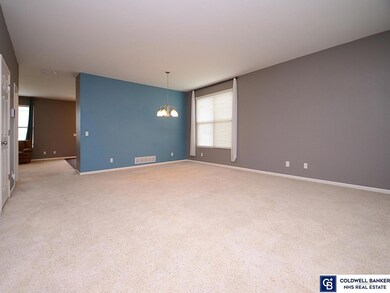 2303 Ridgeview Dr, Papillion, NE 68046 - photo 5
