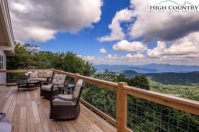 180 degrees - Long range multi-state views!,