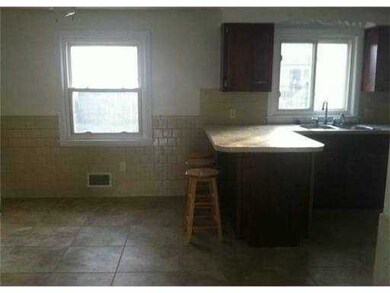 154 Adrian St, Warwick, RI 02886 - photo 4