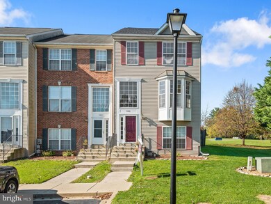 7132 Ladd Cir, Frederick, MD 21703 - photo 2