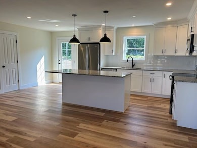 8 Hummingbird Ln, Sanford, ME 04073 - photo 6