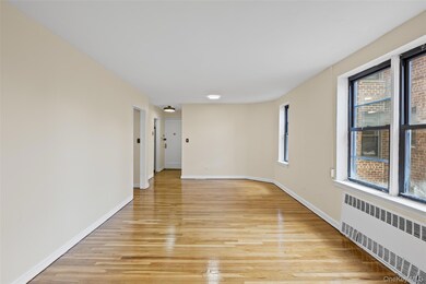 65-39 108th St unit E-10, Forest Hills, NY 11375 - photo 7
