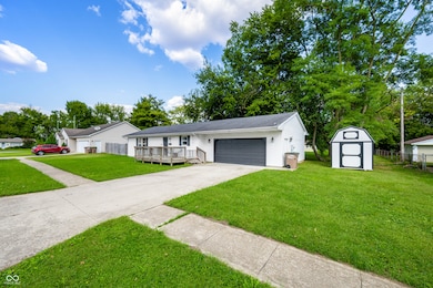 661 Smith St, Columbus, IN 47201 - photo 5