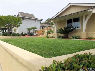Reverse View of Front Yard