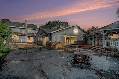 19146 Fairchild Rd, Constantine, MI 49042 - photo 4