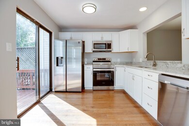 13507 Sequoia Lea Dr, Clifton, VA 20124 - photo 7