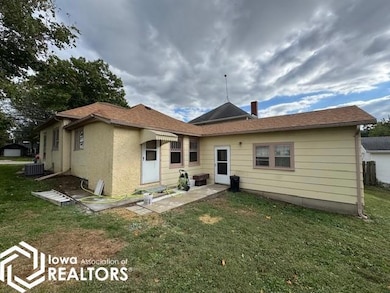 212 S 12th St, Centerville, IA 52544 - photo 2