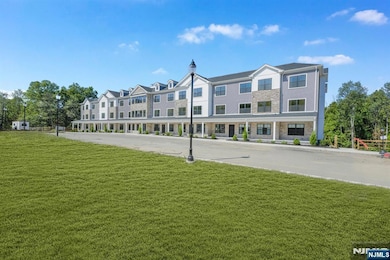 201 Encampment Ct, Montville Twp., NJ 07082 - photo 2