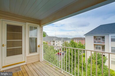 9400 Wordsworth Way unit 404, Owings Mills, MD 21117 - photo 2