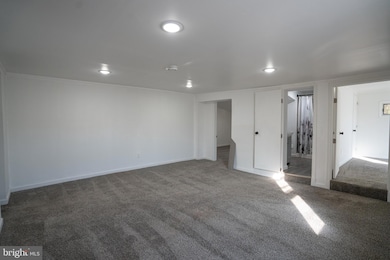 729 Main St unit B, Schwenksville, PA 19473 - photo 6