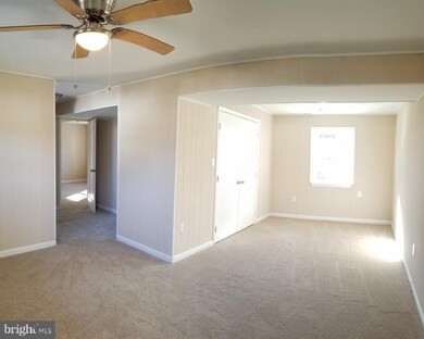 4811 Emo St, Capitol Heights, MD 20743 - photo 5