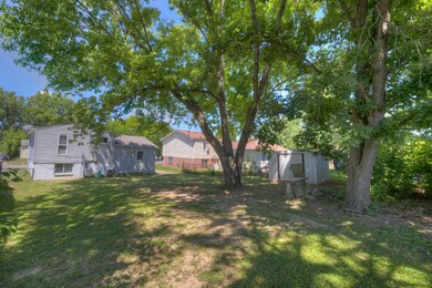 3611 Hollowwood Ave_6
