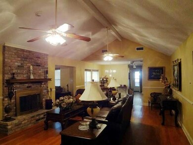 Den/Family/Great Room. 4