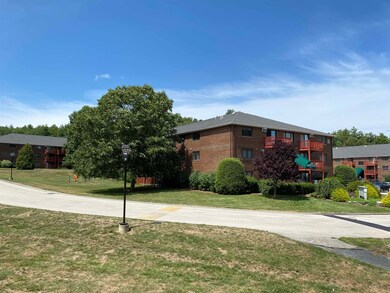 95 Powers St unit 84, Milford, NH 03055 - photo 6