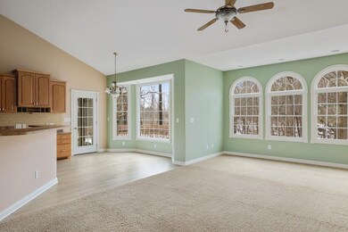 03_562WittenbergPath_10001_LivingRoom_Lo