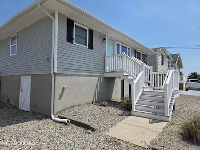 9 Neptune Rd, Toms River, NJ 08753 - photo 2