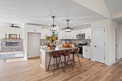 15904 N Golden Eagle Ct, Wooldridge, MO 65287 - photo 6