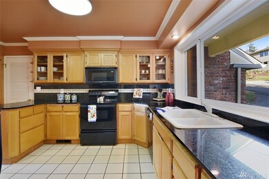 808 9th St, Mukilteo, WA 98275 - photo 4
