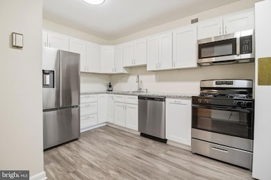 Cathedral West unit 818, Washington, DC 20016 - photo 2