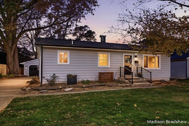 2201 Clarion Ave SW, Wyoming, MI 49519 - photo 2