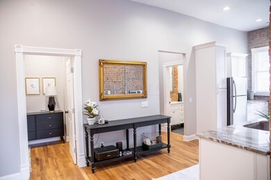 60 W Ave - Rear Apt-33