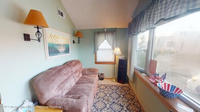 33-9th-Interior2