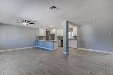 557 W Toledo St-5