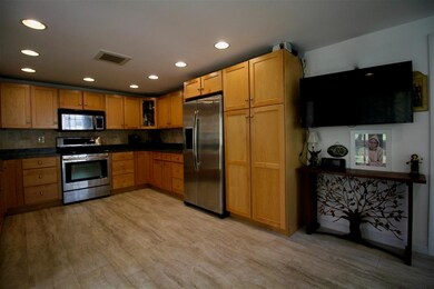 107 Neshobe Beach Rd, Bomoseen, VT 05732 - photo 7