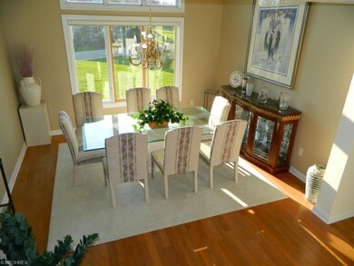 605 Burgess Cir unit 23, Aurora, OH 44202 - photo 3