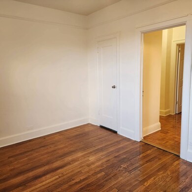 3910 Secor Ave unit 1st Floor, Bronx, NY 10466 - photo 3