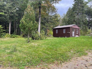 343 W Unity Rd, Claremont, NH 03743 - photo 4