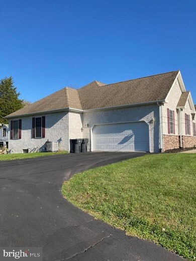 37 Allegheny St, Boyertown, PA 19512 - photo 3